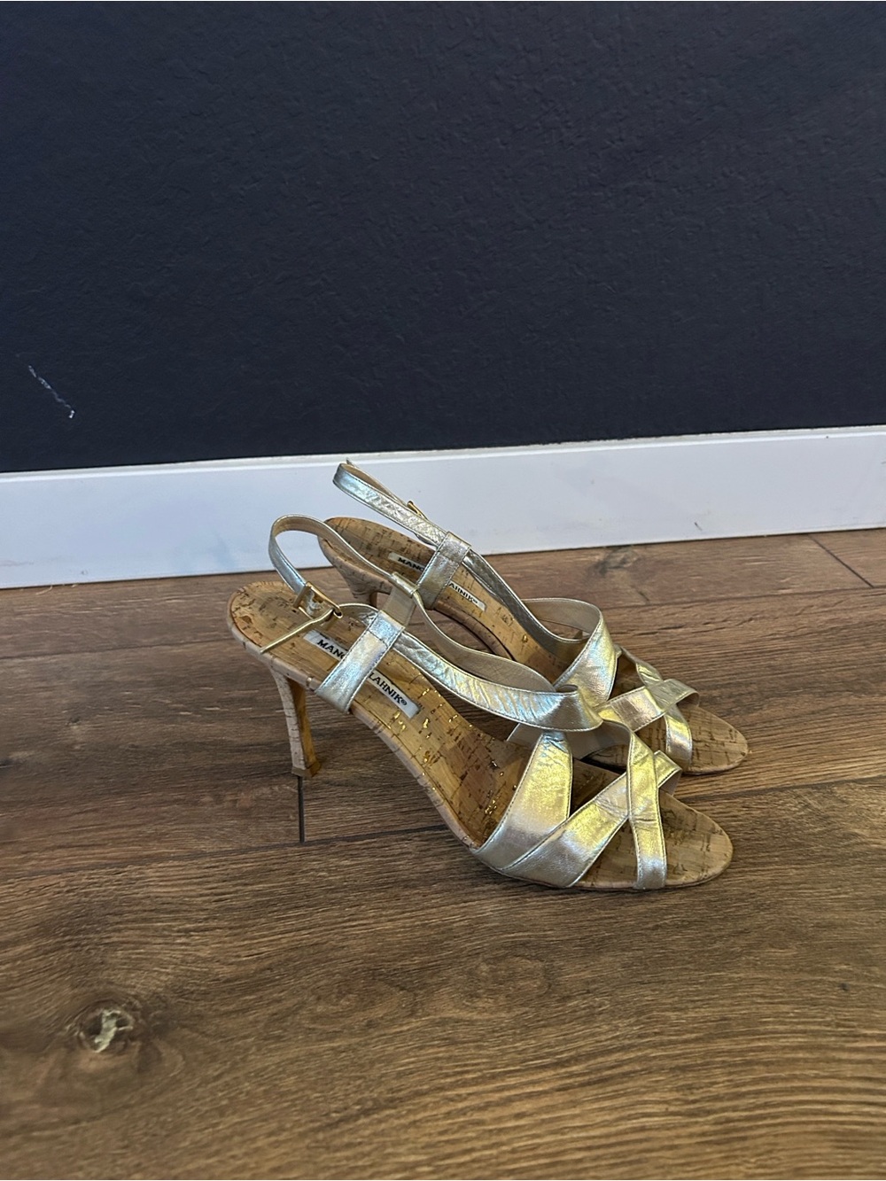 Gold strap Manolo Blahnik